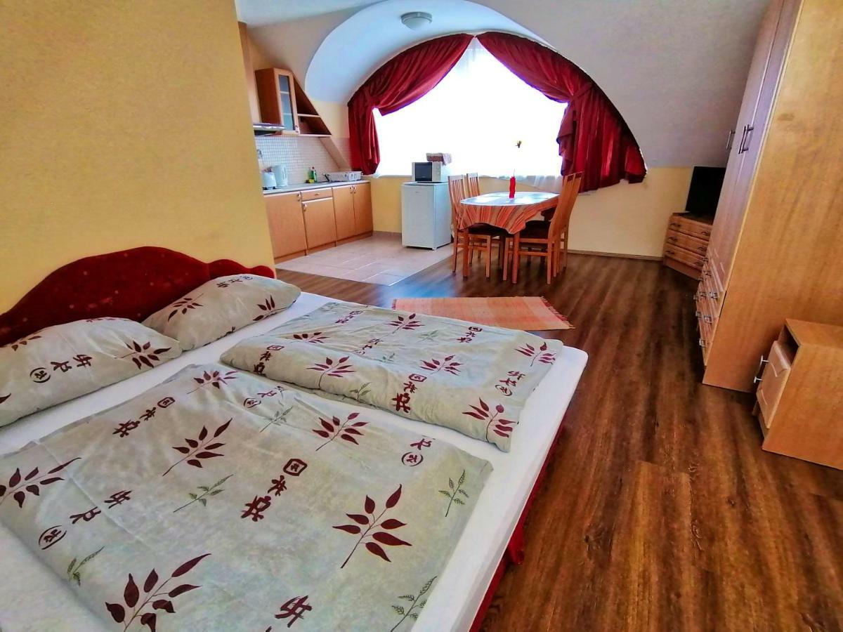 Villa Aida Apartman Hajdúszoboszló Exterior foto