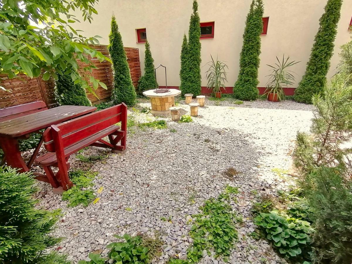 Villa Aida Apartman Hajdúszoboszló Exterior foto