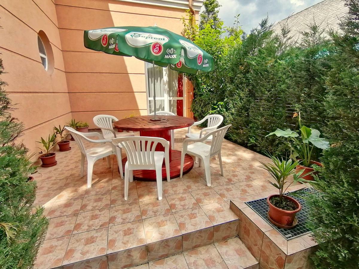 Villa Aida Apartman Hajdúszoboszló Exterior foto